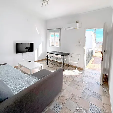 Apartman Gran Teatro Falla *